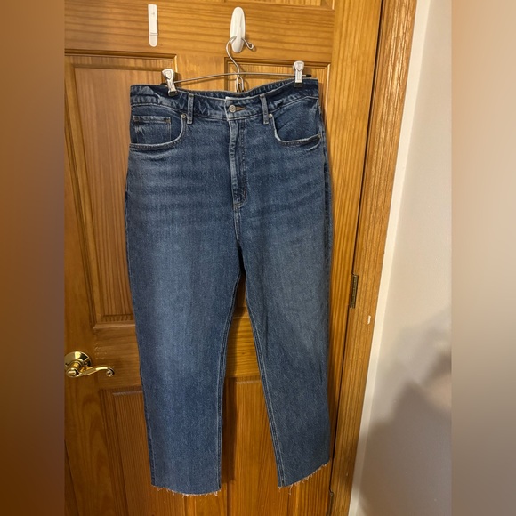 Loft Curvy 90s Straight Jean - Picture 1 of 4